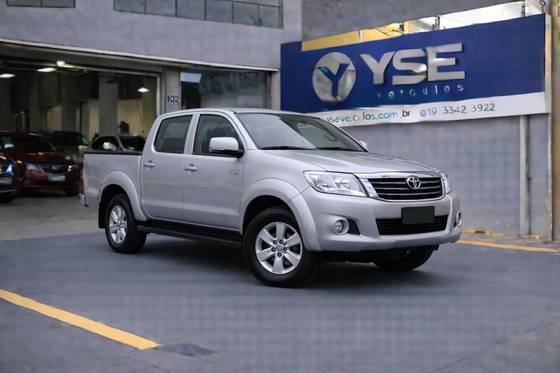 TOYOTA HILUX 2.7 SRV 4X2 CD 16V FLEX 4P AUTOMÁTICO TOYOTA HILUX 2.7 SRV 4X2 CD 16V FLEX 4P AUTOMÁTICO